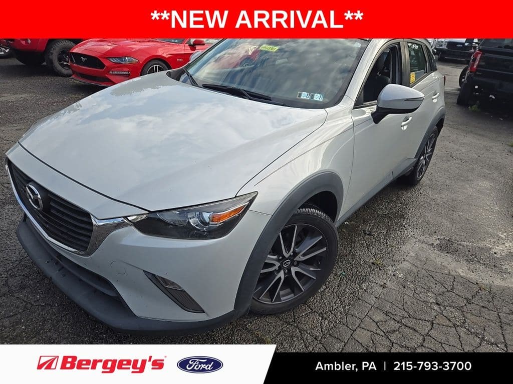 2018 Mazda CX-3 Touring — photo 1 of 15