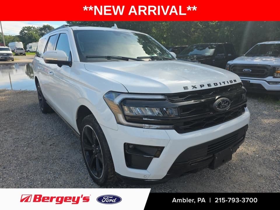 2023 Ford Expedition Max Limited — photo 1 of 8