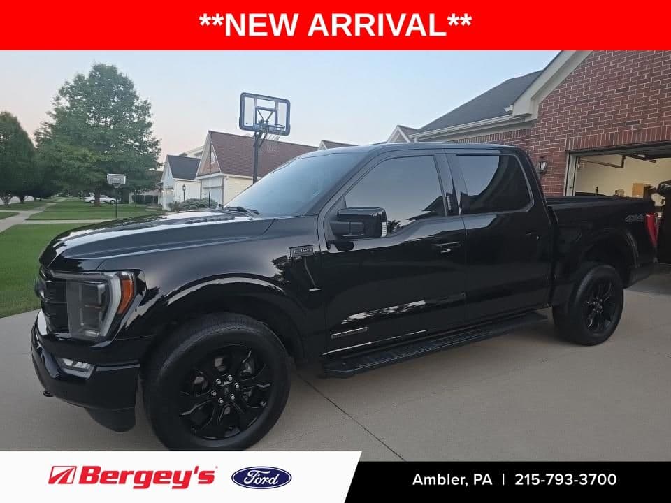2023 Ford F-150 LARIAT — photo 1 of 12