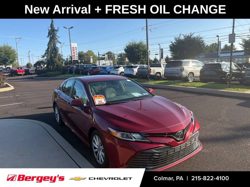 2019 Toyota Camry LE — photo 1 of 12