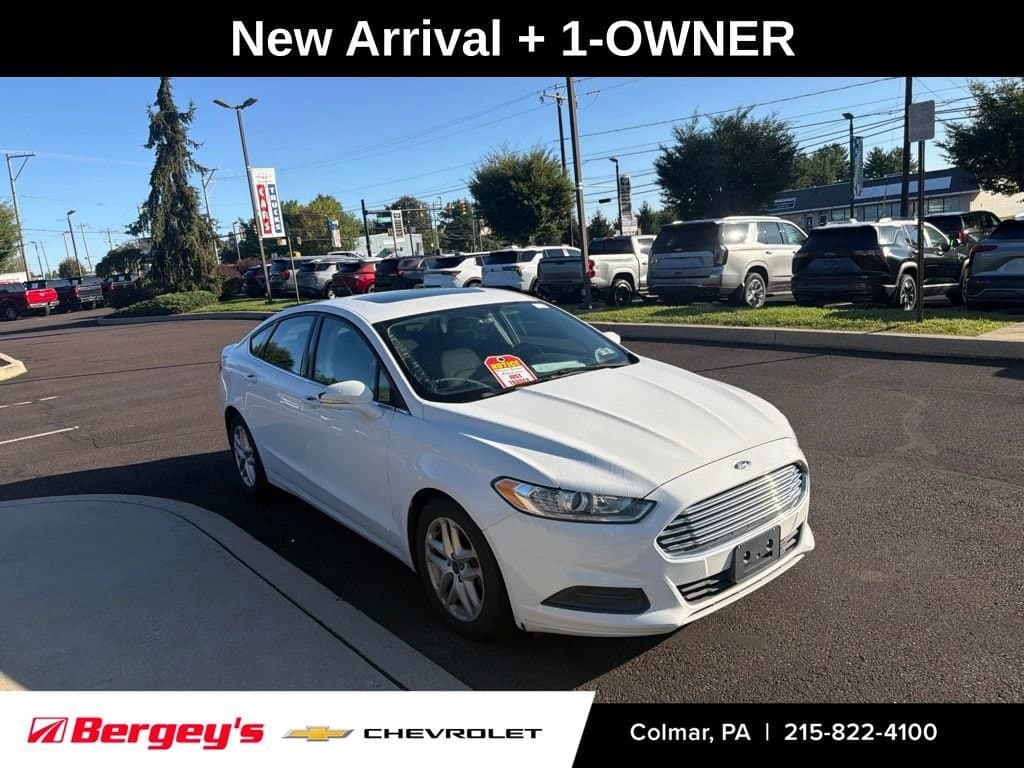 2016 Ford Fusion SE — photo 1 of 14