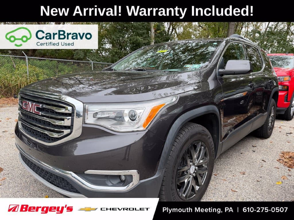 2017 GMC Acadia SLT — photo 1 of 15