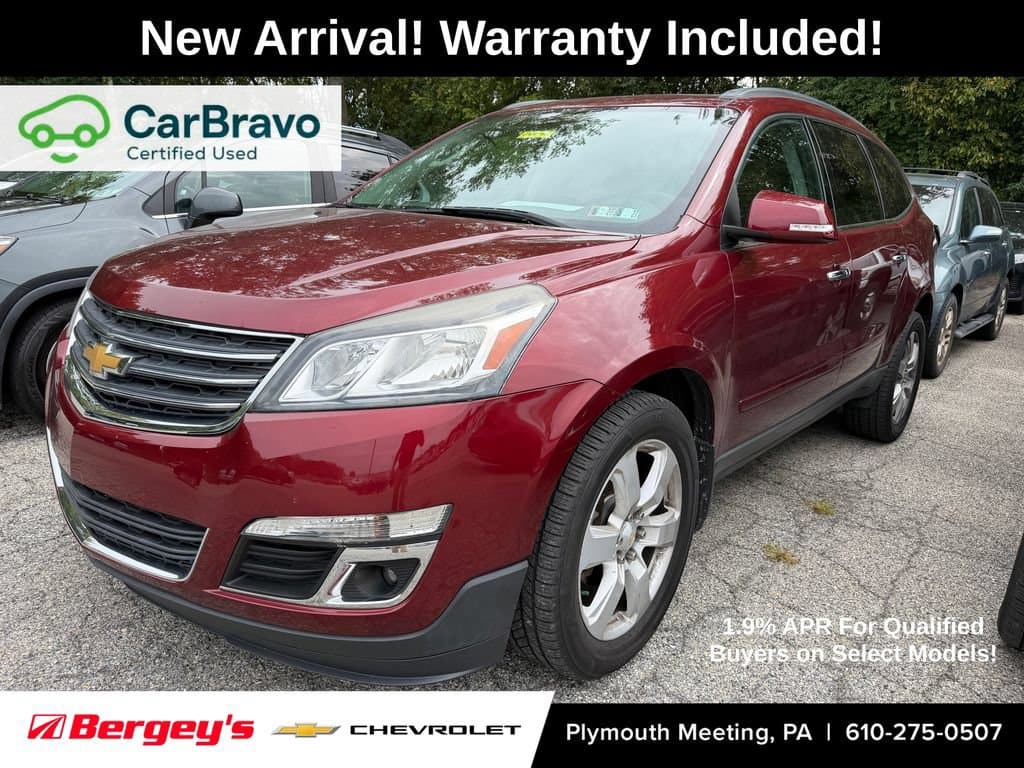 2017 Chevrolet Traverse LT — photo 1 of 13
