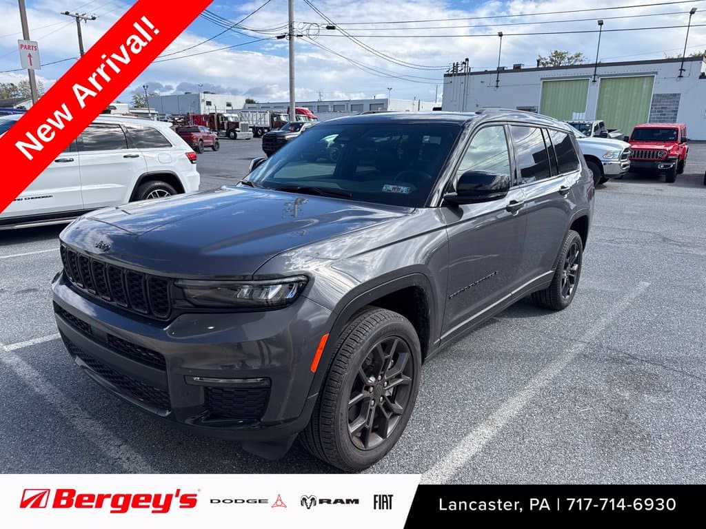 2025 Jeep Grand Cherokee L Limited — photo 1 of 16