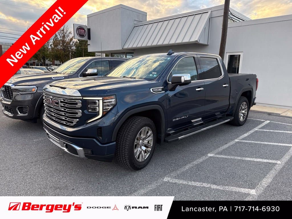 2022 GMC Sierra 1500 Denali — photo 1 of 18