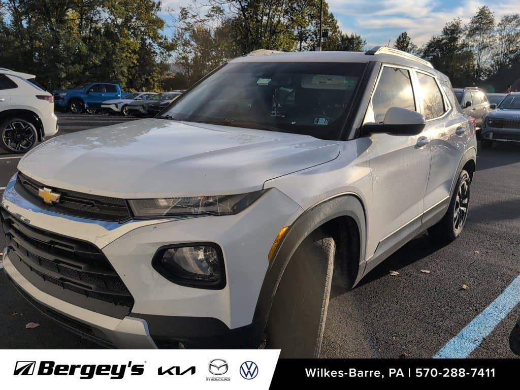 2022 Chevrolet Trailblazer LT — photo 1 of 9