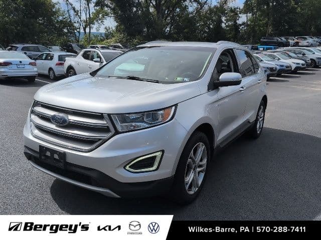 2017 Ford Edge Titanium — photo 1 of 14