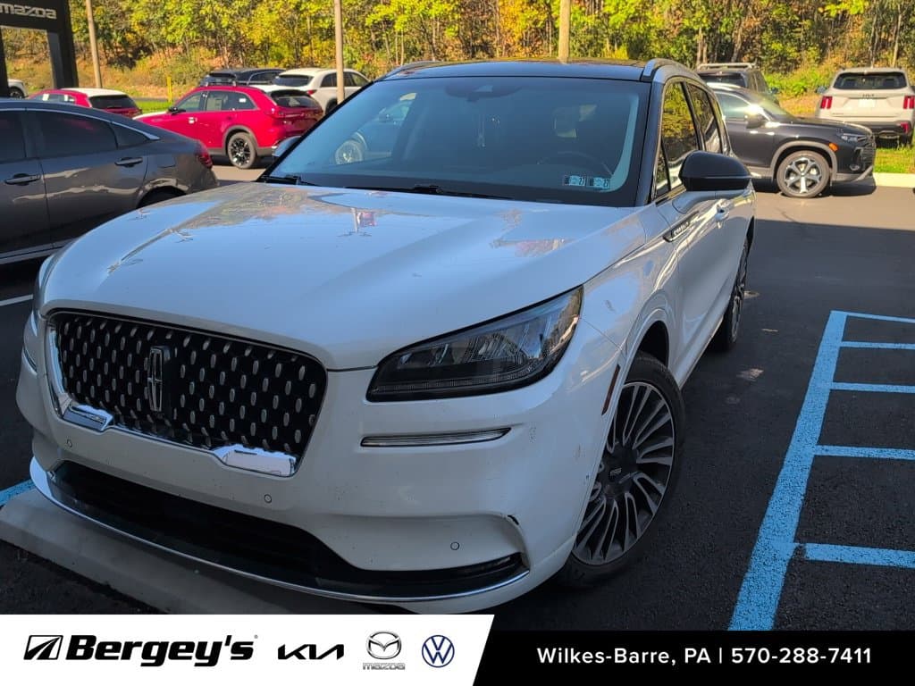 2020 Lincoln Corsair Reserve — photo 1 of 10