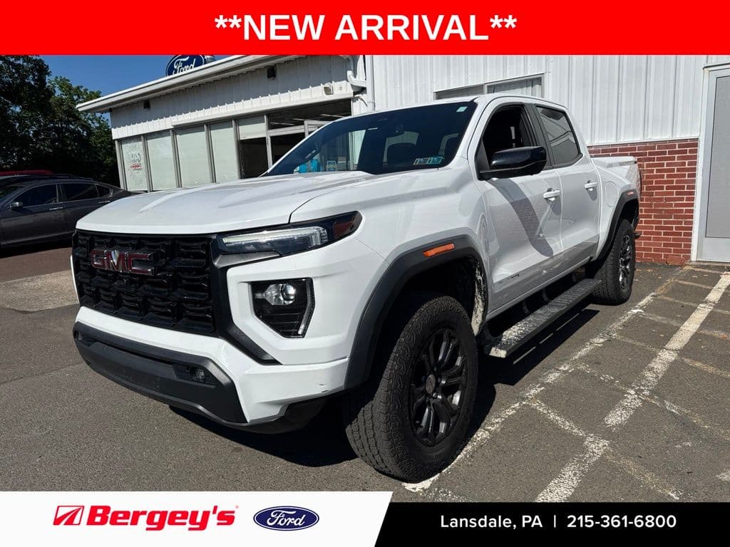 2024 GMC Canyon Elevation — photo 1 of 15