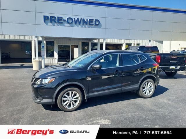 2018 Nissan Rogue Sport SV — photo 1 of 15