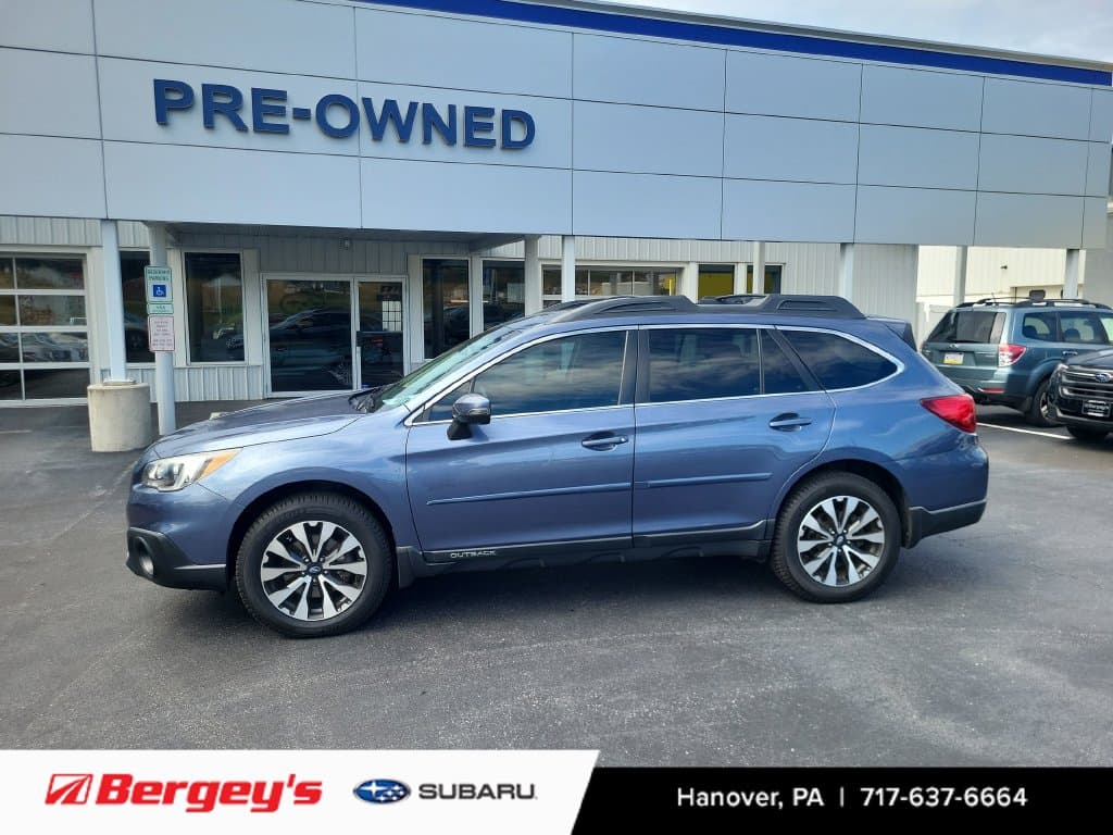 2017 Subaru Outback Base — photo 1 of 15