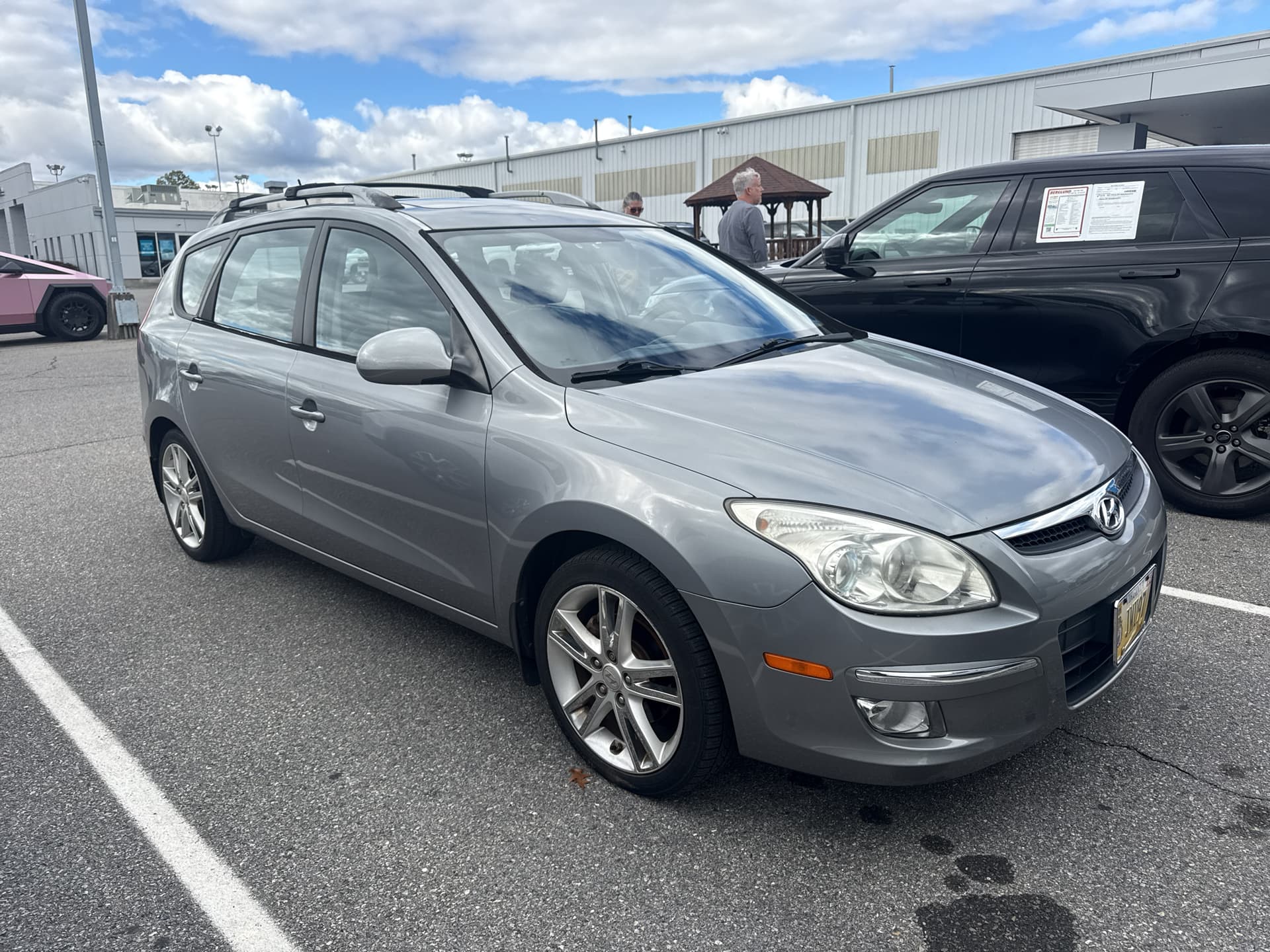 2012 Hyundai Elantra Touring SE — photo 1 of 13
