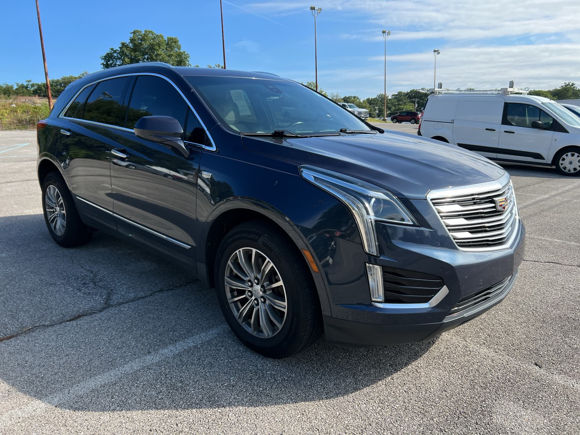 2019 Cadillac XT5 Luxury AWD — photo 1 of 13