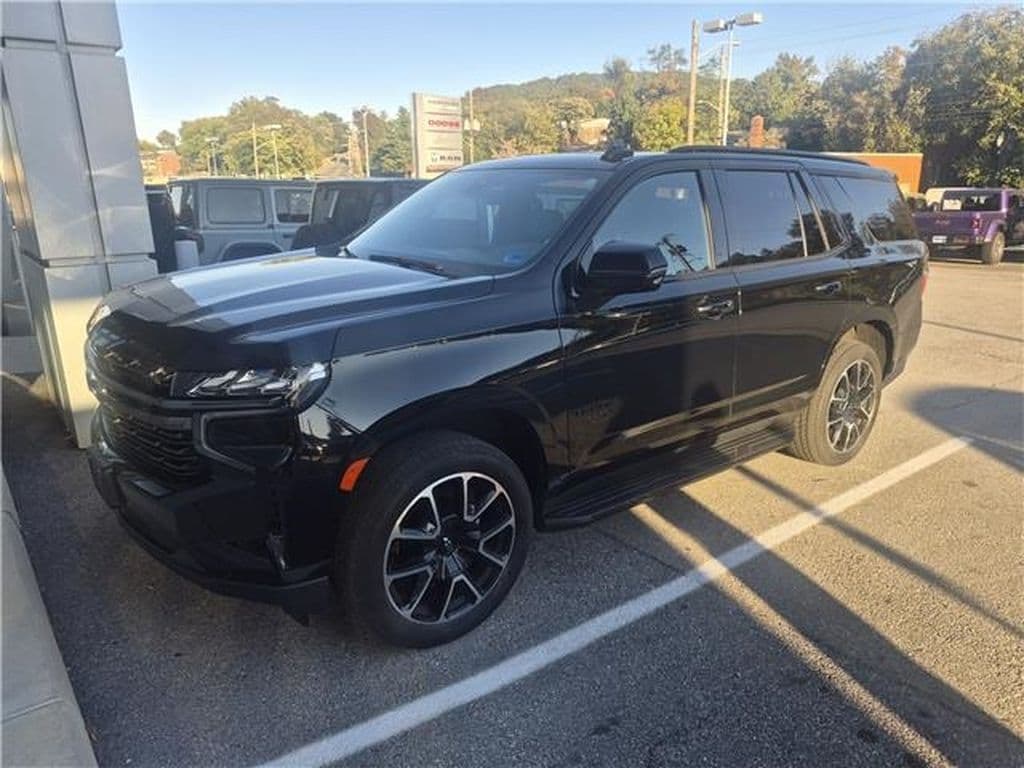 2022 Chevrolet Tahoe RST — photo 1 of 6