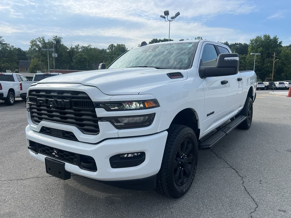 2025 RAM 2500 Big Horn — photo 1 of 8