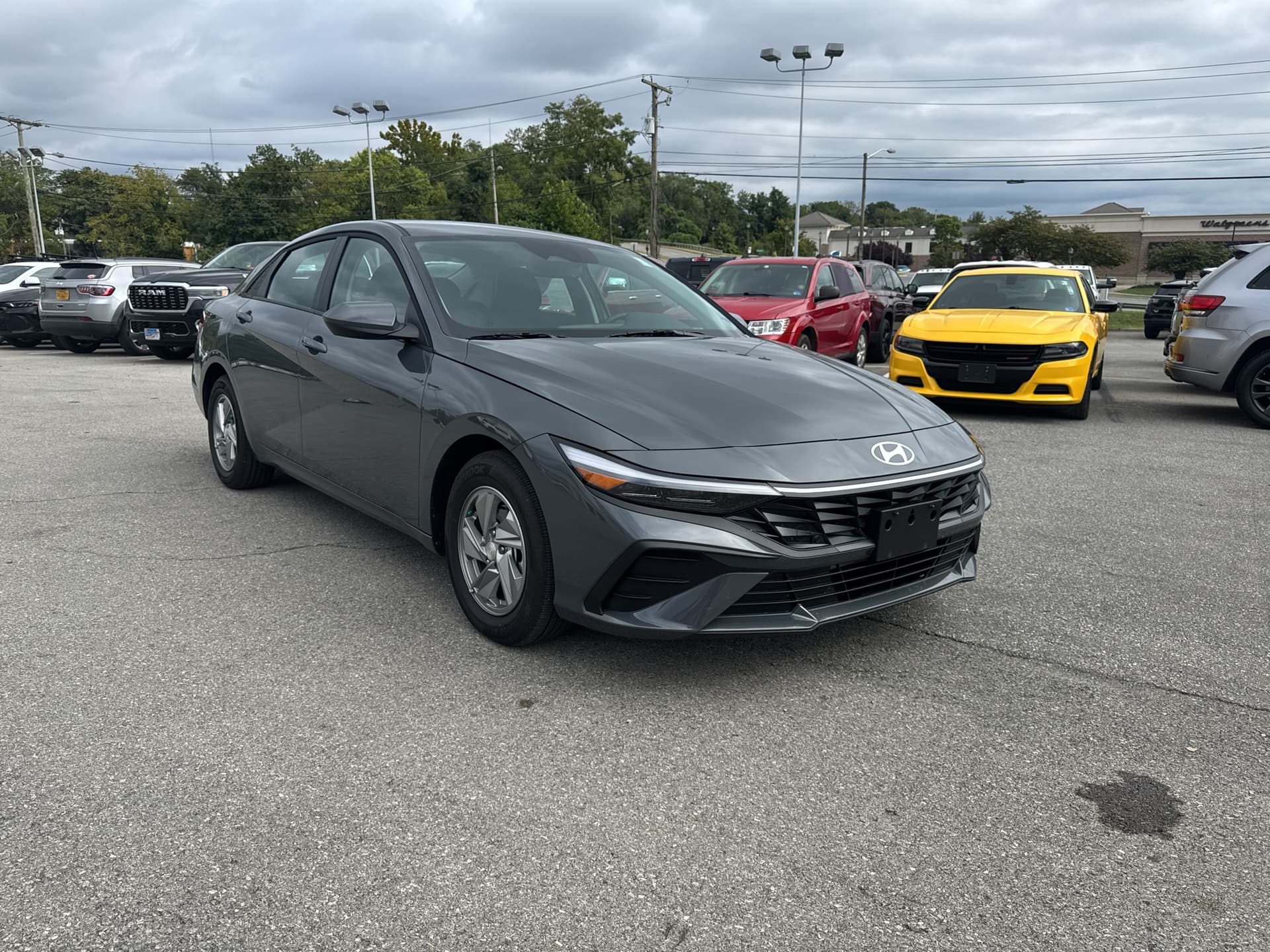 2026 Hyundai Elantra SE — photo 1 of 4