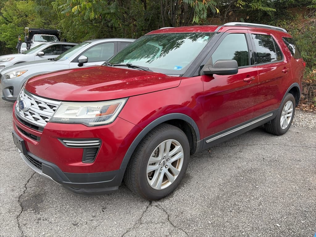 2018 Ford Explorer XLT — photo 1 of 5