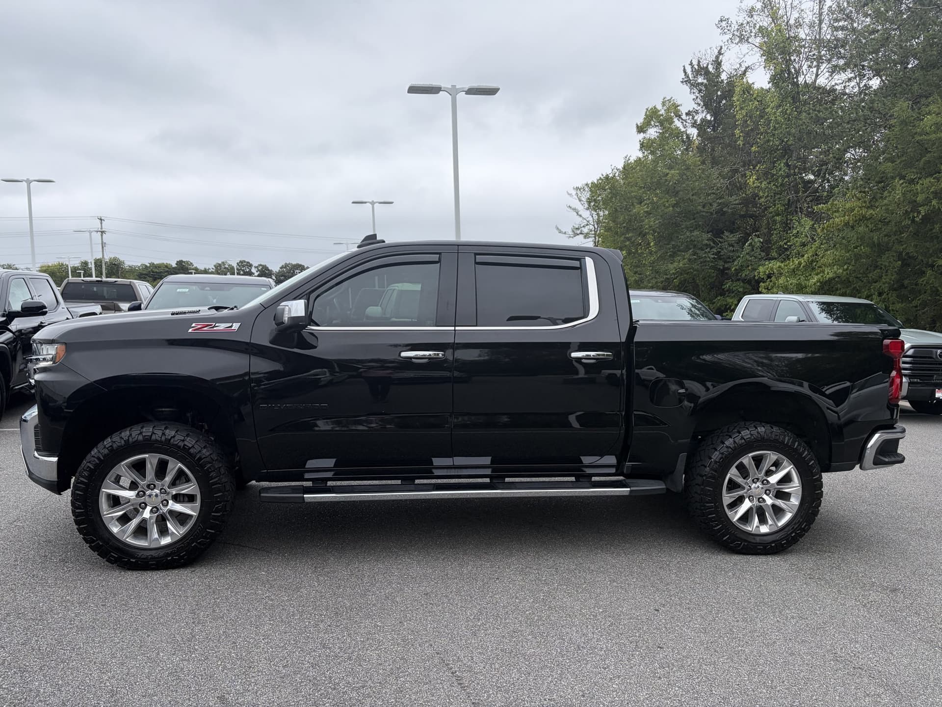 2021 Chevrolet Silverado 1500 LTZ — photo 1 of 4