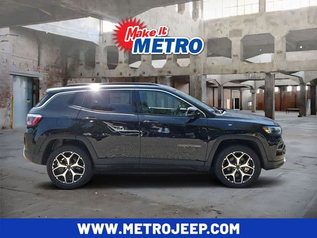 2026 Jeep Compass LIMITED 4X4 — photo 1 of 45