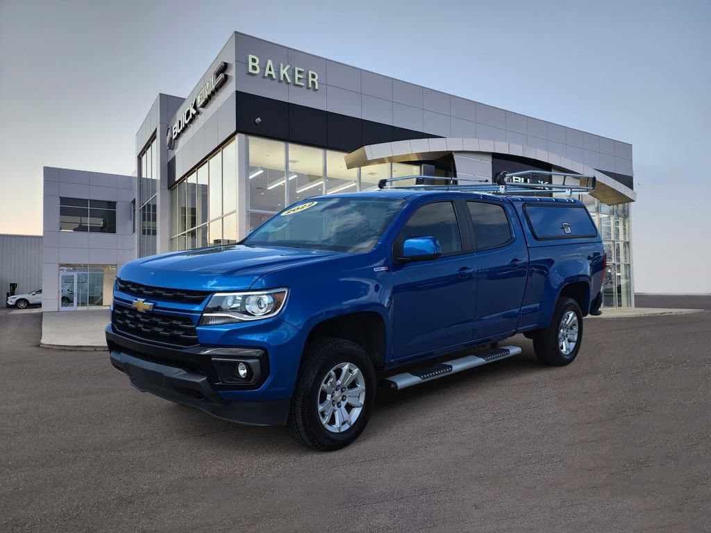 2022 Chevrolet Colorado LT — photo 1 of 38
