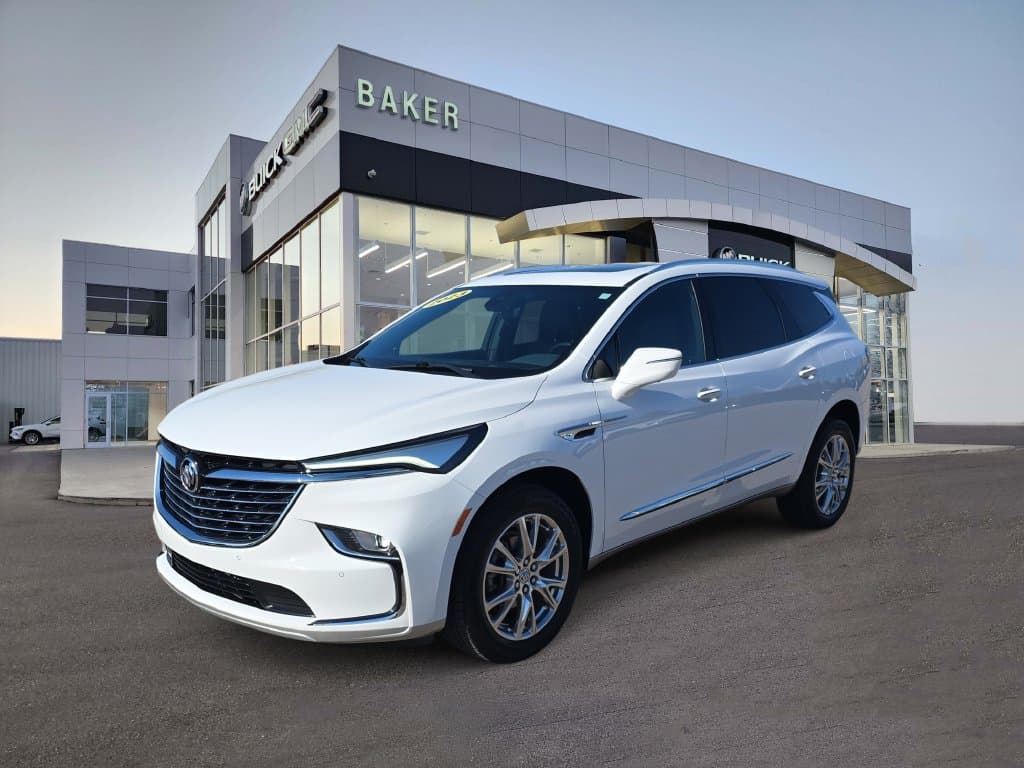 2023 Buick Enclave Essence — photo 1 of 41