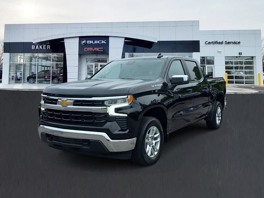 2024 Chevrolet Silverado 1500 LT — photo 1 of 35