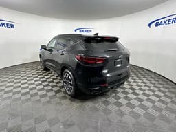 Extra Photo