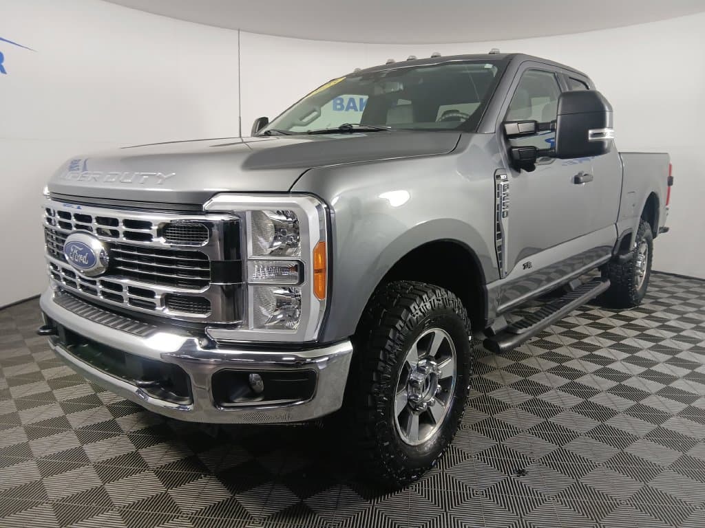 2023 Ford Super Duty F-250 SRW XL — photo 1 of 34