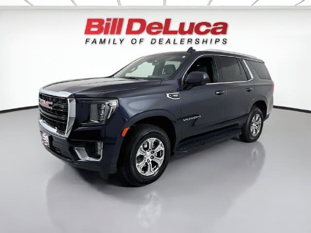 2023 GMC Yukon SLE — photo 1 of 32