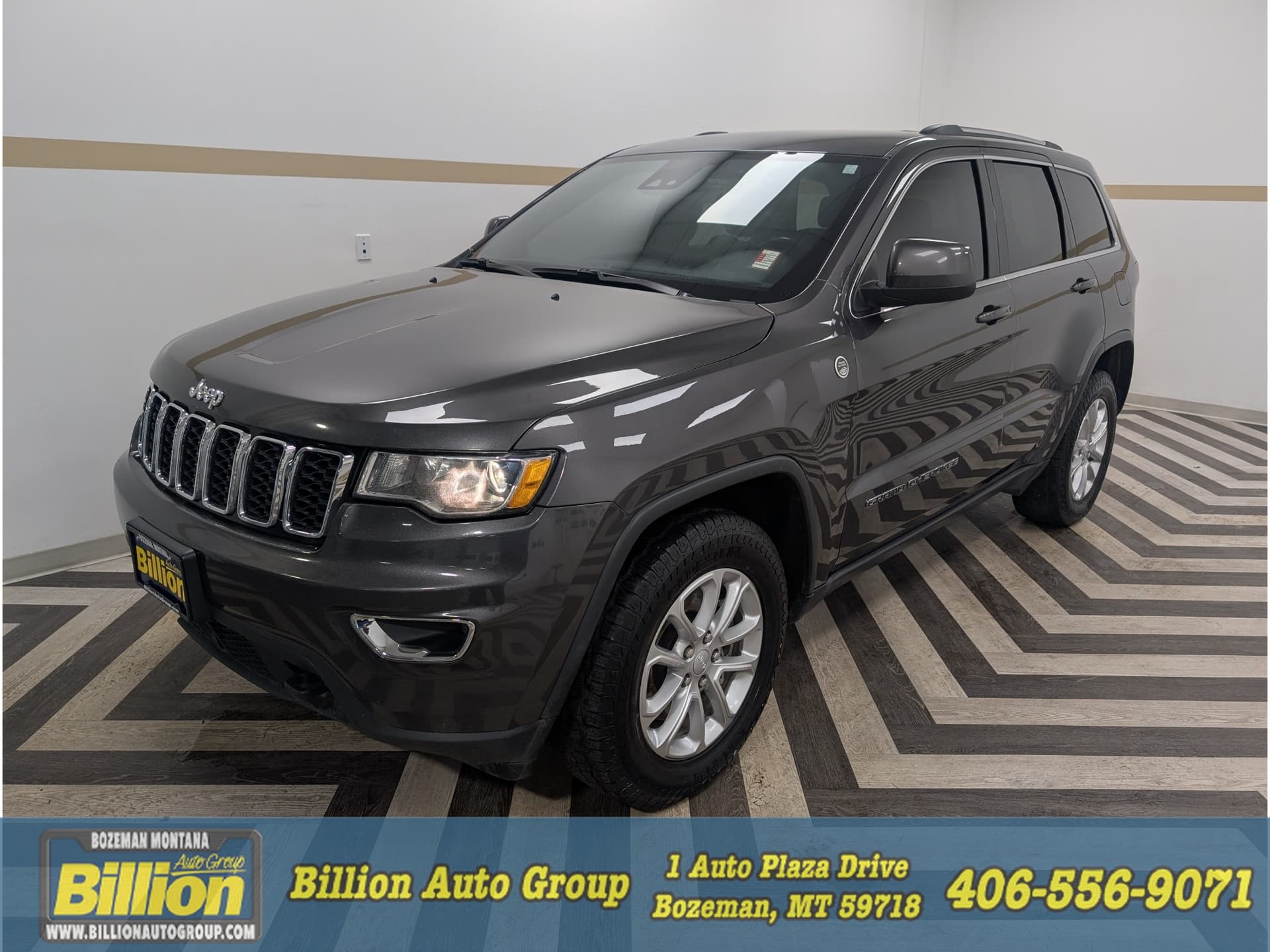 2021 Jeep Grand Cherokee L Laredo — photo 1 of 29