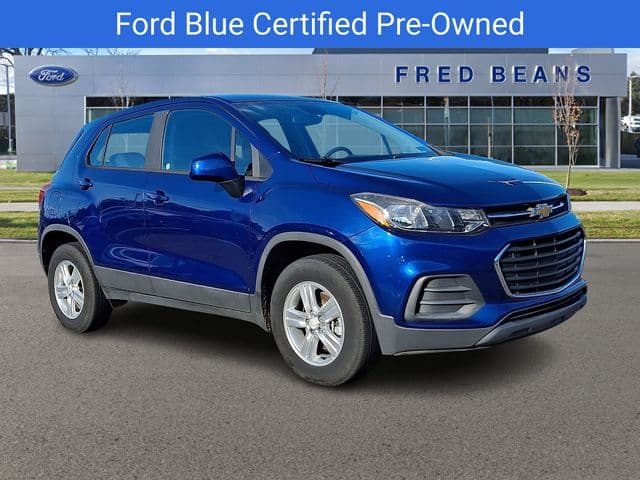 2017 Chevrolet Trax LS — photo 1 of 31