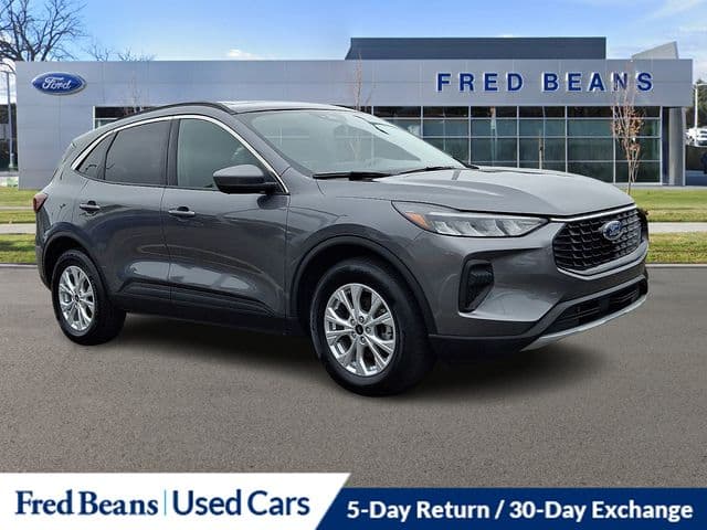 2023 Ford Escape Active — photo 1 of 41