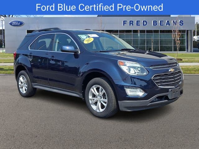 2017 Chevrolet Equinox LT — photo 1 of 31