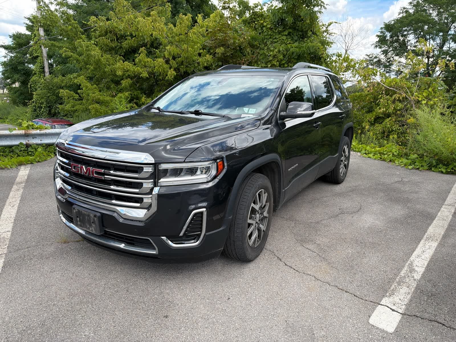 2020 GMC Acadia SLE — photo 1 of 16