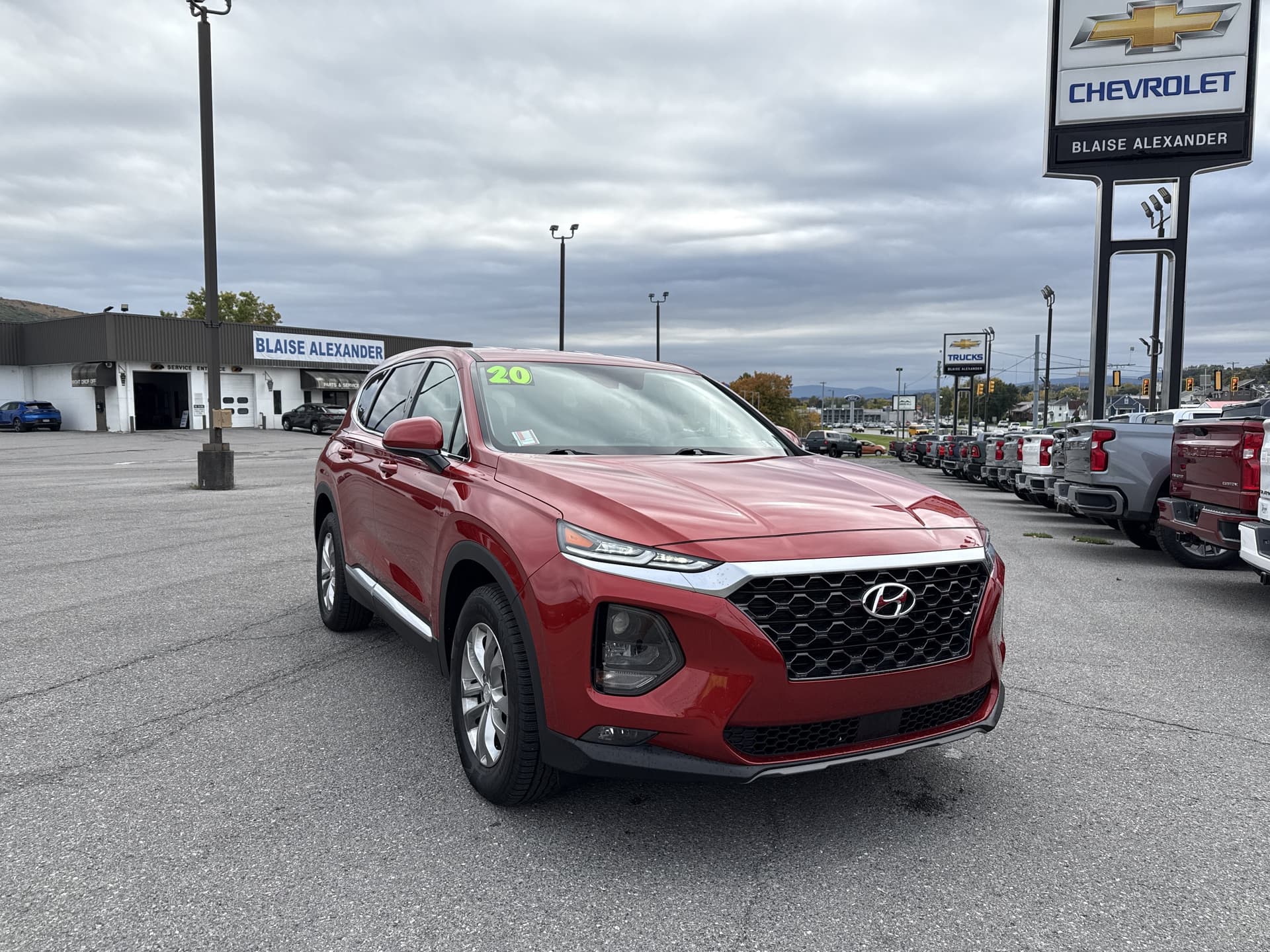 2020 Hyundai Santa Fe SEL — photo 1 of 28