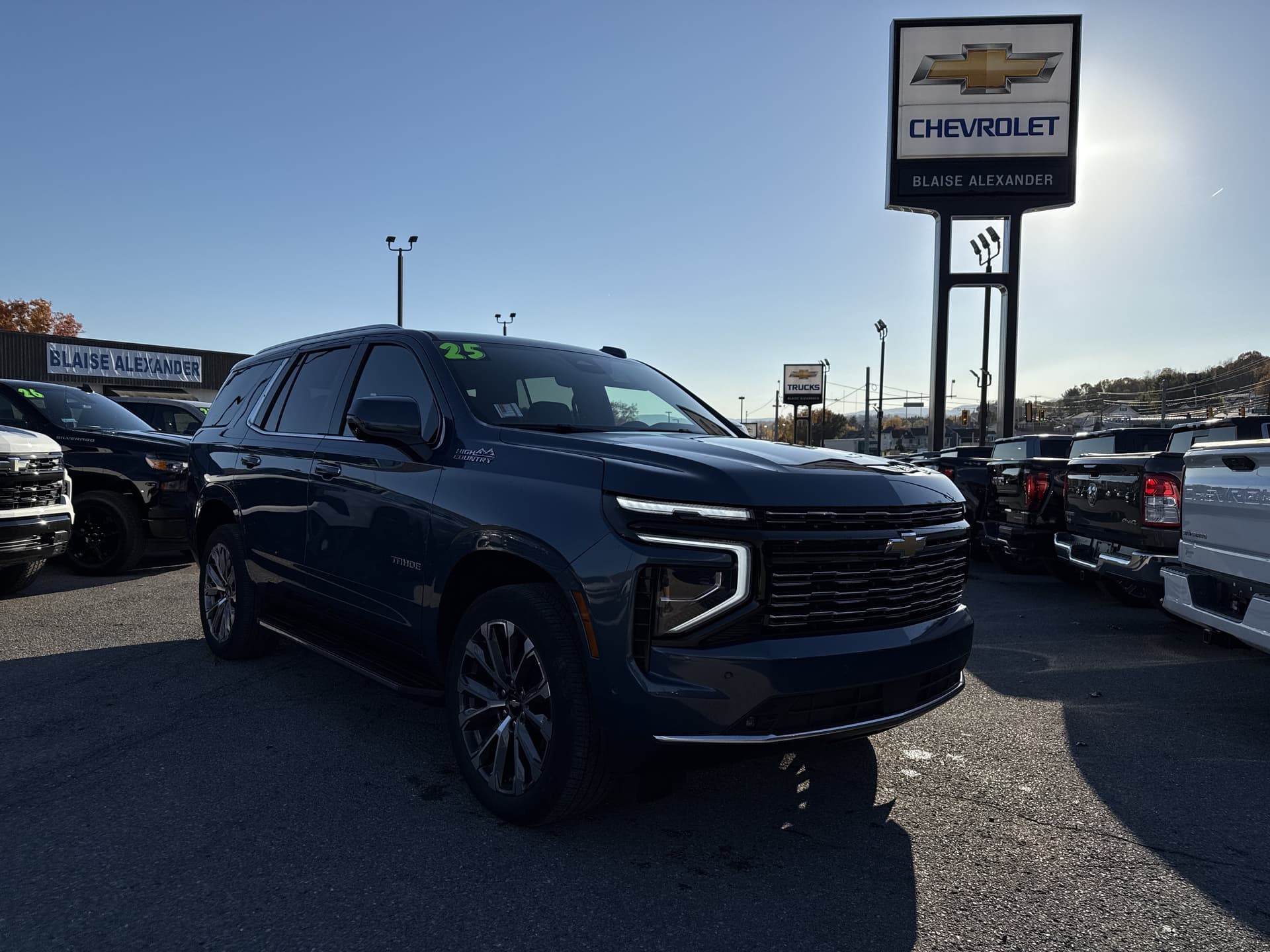 2025 Chevrolet Tahoe High Country — photo 1 of 28