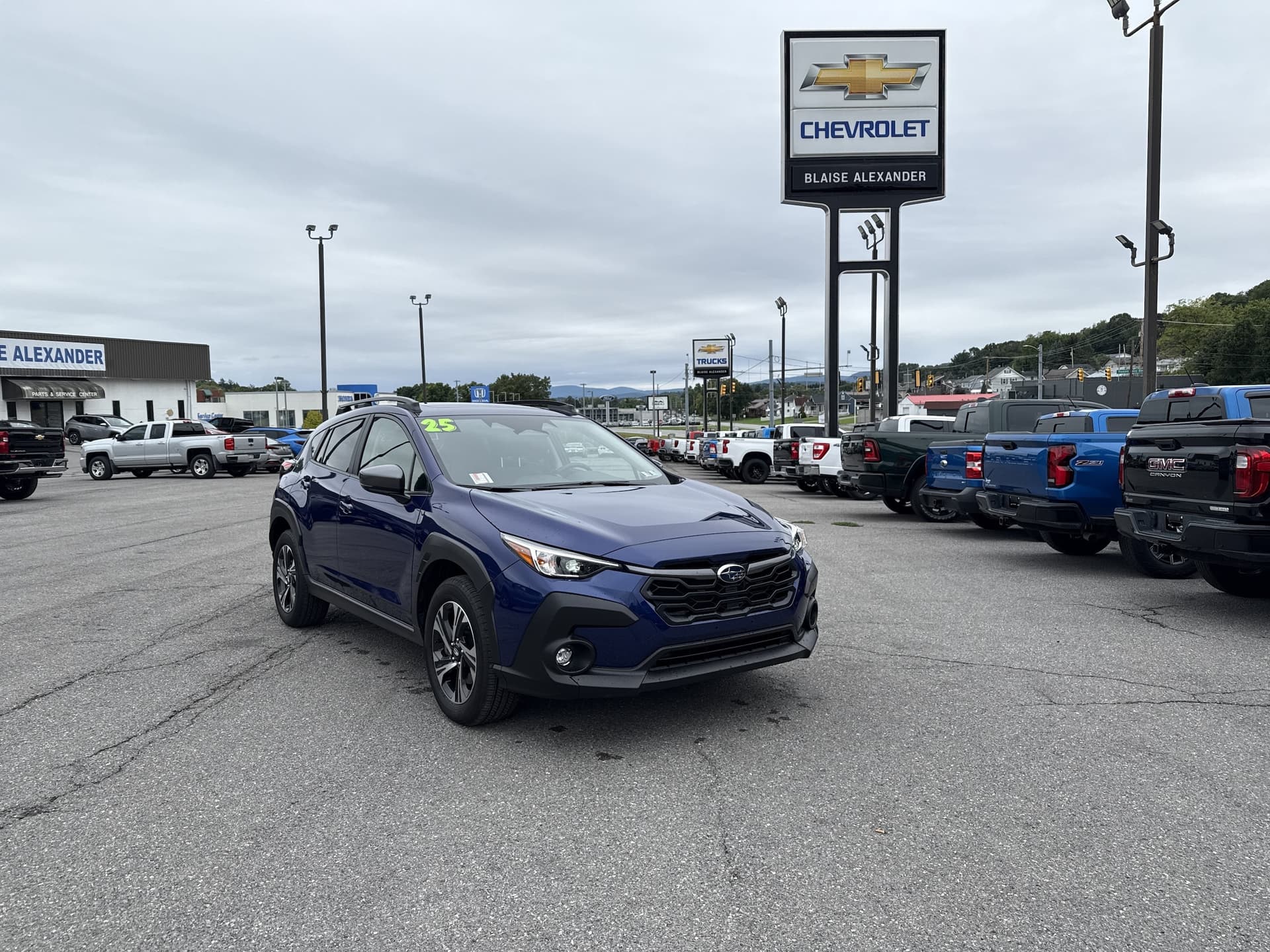 2025 Subaru Crosstrek Premium — photo 1 of 27