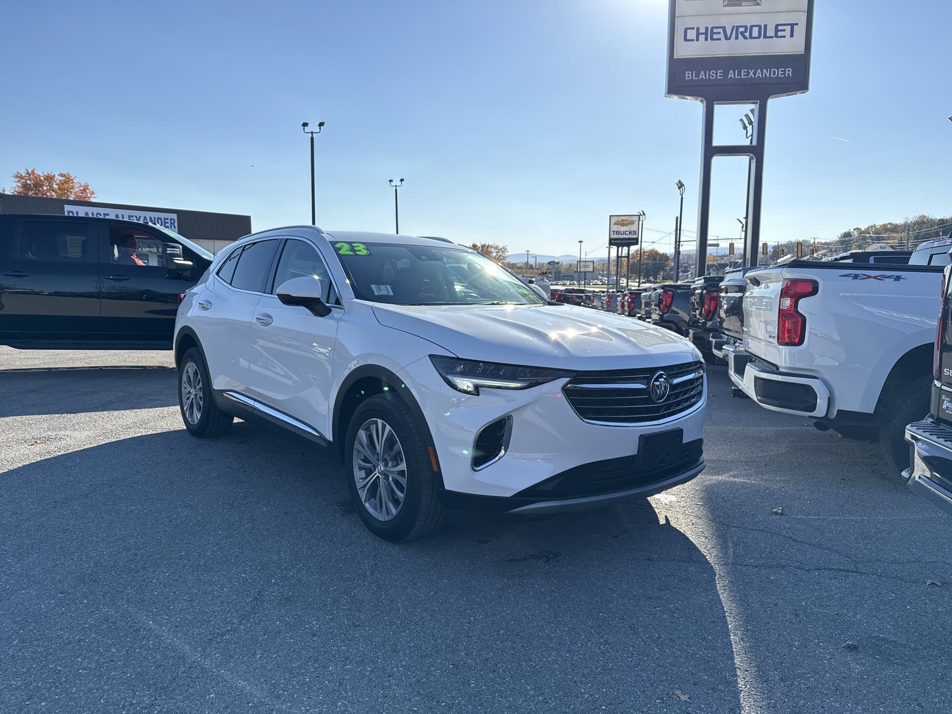 2023 Buick Envision Preferred — photo 1 of 29