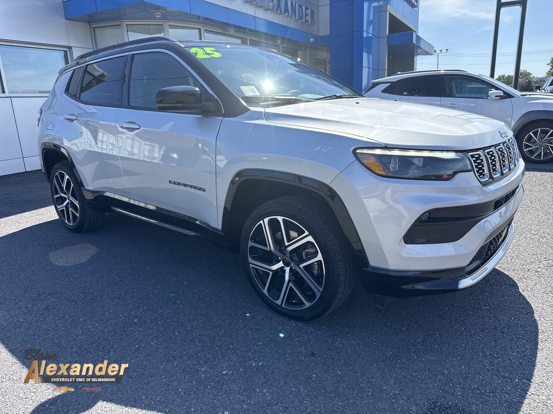 2025 Jeep Compass Limited — photo 1 of 30