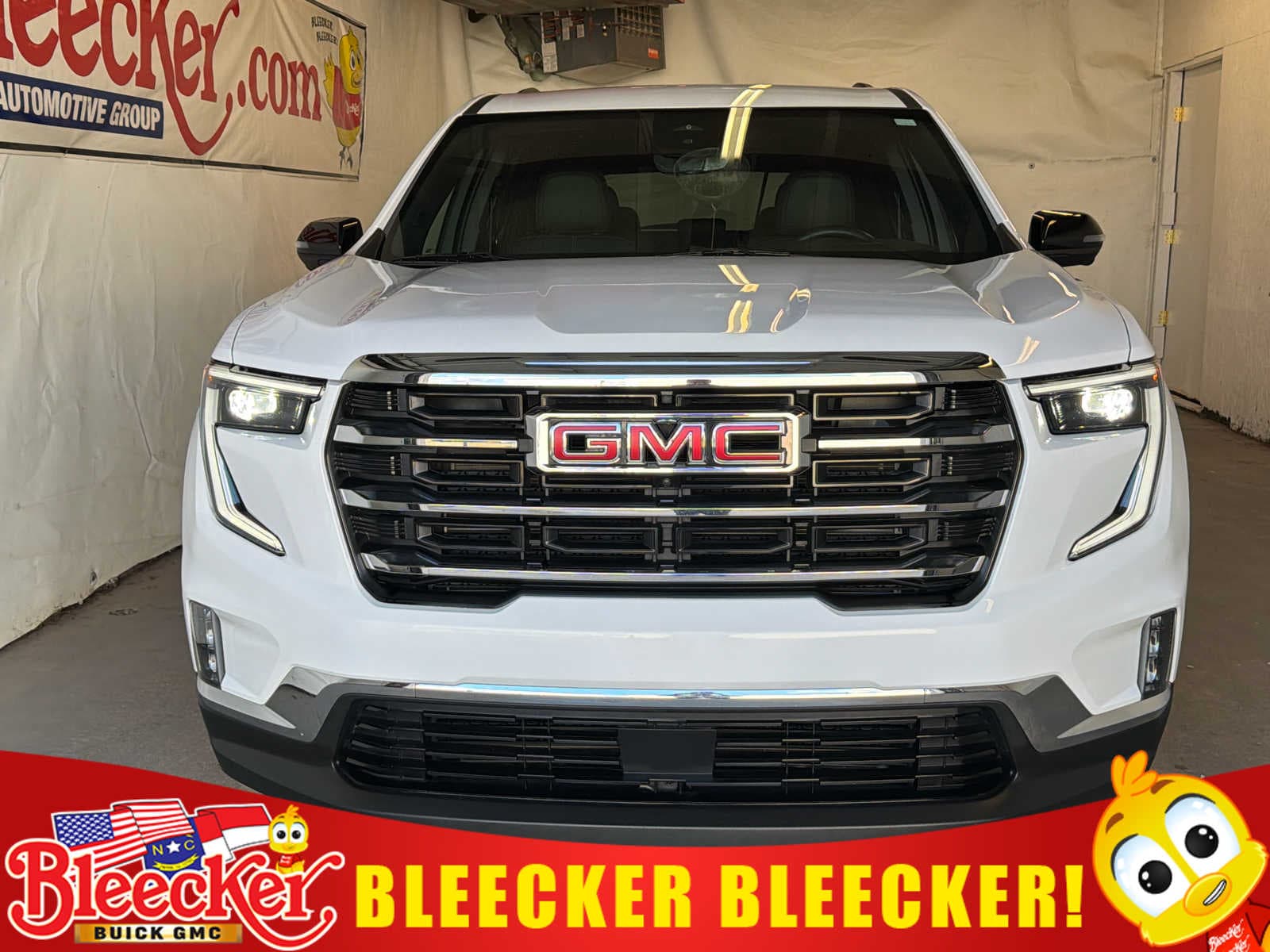 2026 GMC Acadia FWD Elevation — photo 1 of 56