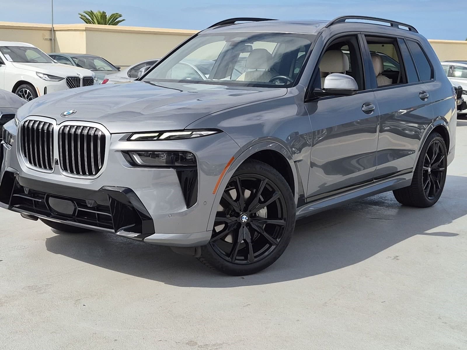 2024 BMW X7 xDrive40i — photo 1 of 15