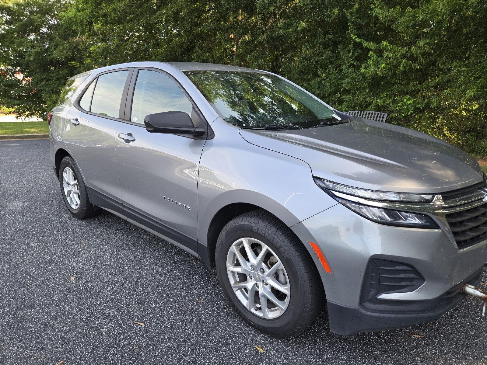 2024 Chevrolet Equinox LS — photo 1 of 30