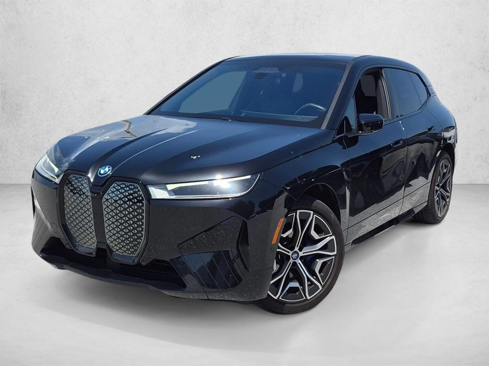 2024 BMW iX xDrive50 — photo 1 of 22