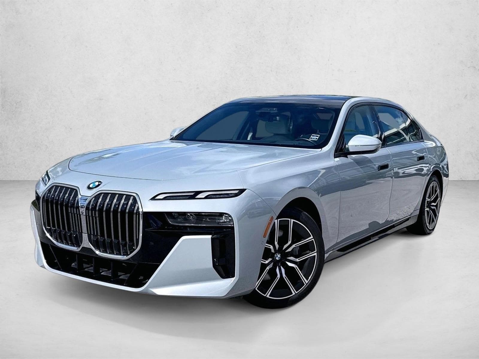 2024 BMW 7 Series 740i — photo 1 of 30