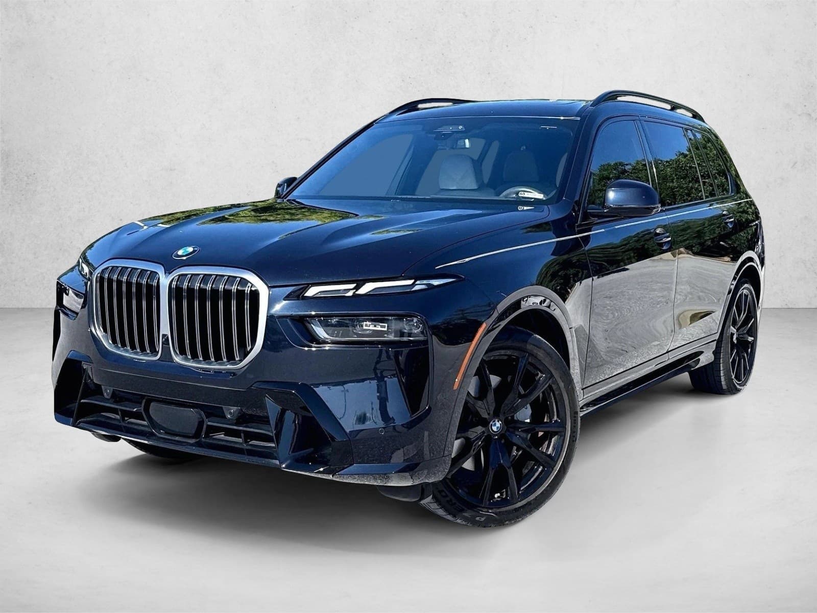 2024 BMW X7 xDrive40i — photo 1 of 30