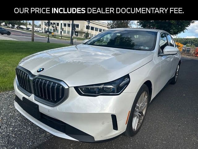 2024 BMW 5 Series 530i xDrive — photo 1 of 3