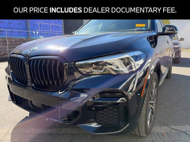 2022 BMW X5 M50i — photo 1 of 10