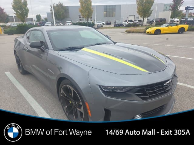 2021 Chevrolet Camaro Base — photo 1 of 19