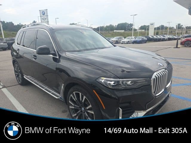 2019 BMW X7 xDrive40i — photo 1 of 15