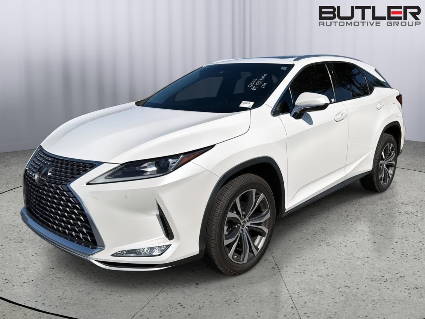 2022 Lexus RX Base — photo 1 of 10